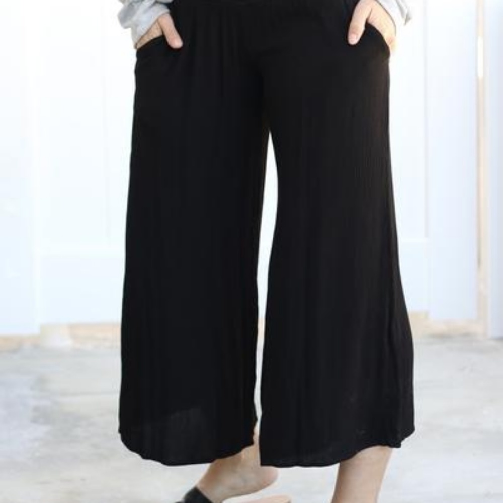 Wide Leg Crop Pants